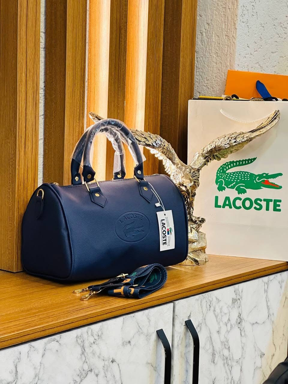 Sac a main lacoste