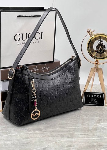GUCCI Gg Emblem medium