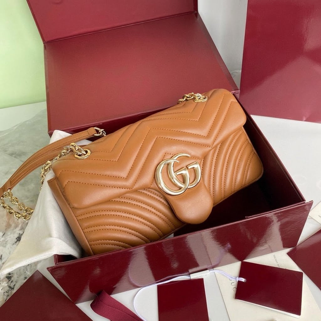 GUCCI heart GG MARMONT m SHOULDER BAG