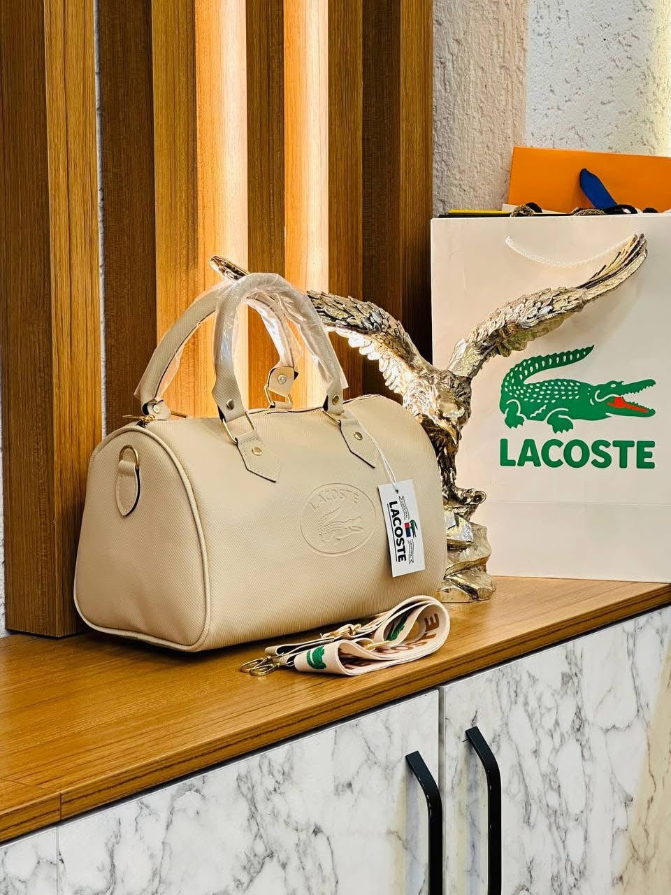 Sac a main lacoste
