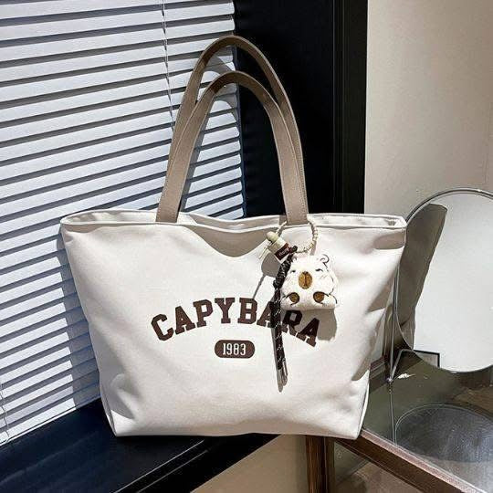 CAPYBARA TOTE BAG