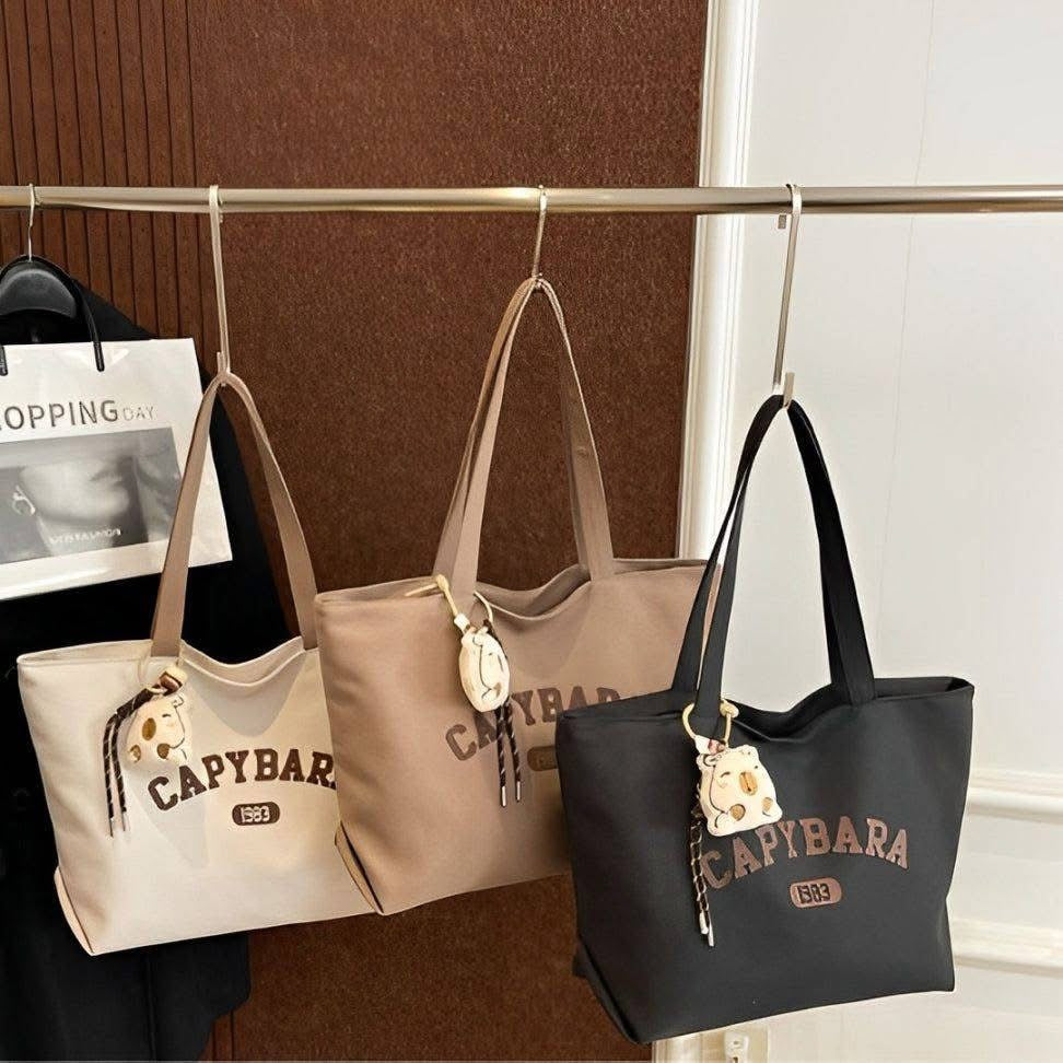 CAPYBARA TOTE BAG