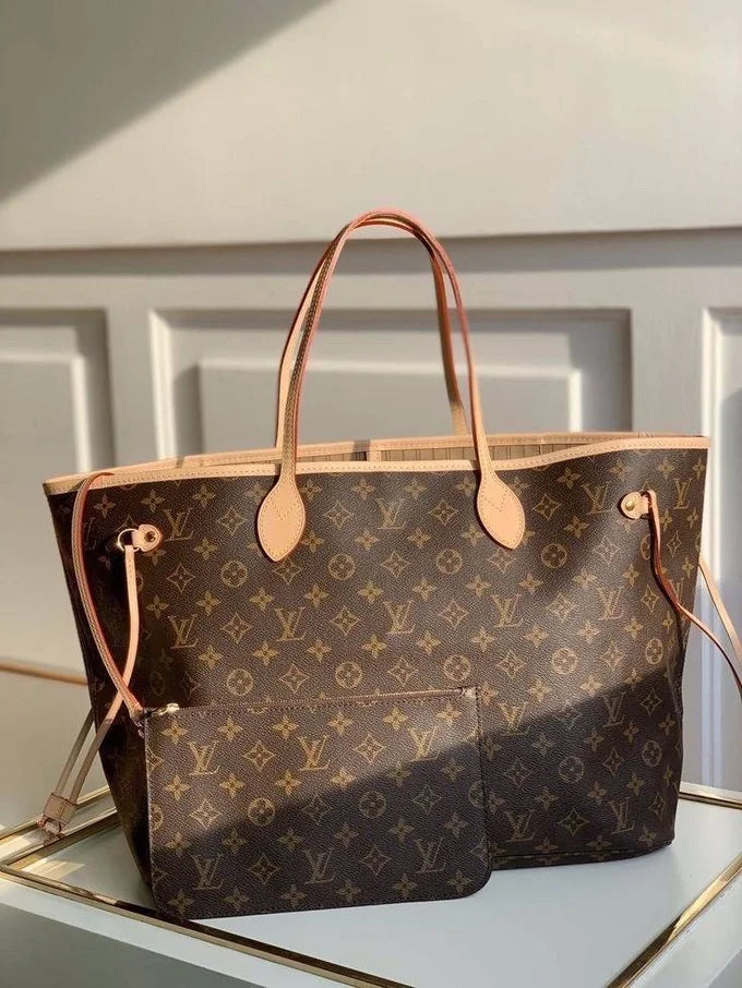 LOUIS VUITTONNeverfull MM Monogram Canvas